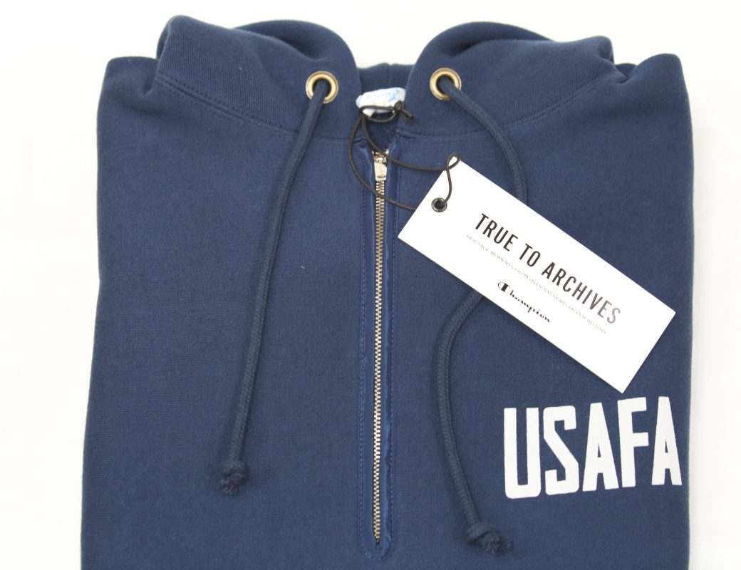 Champion  REVERSE WEAVE® HALF ZIP HOODED SWEATSHIRT