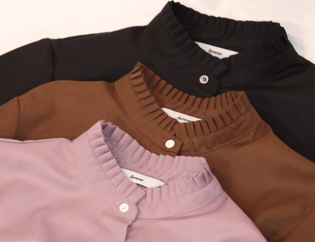 ämne  GABARDINE frilled blouse